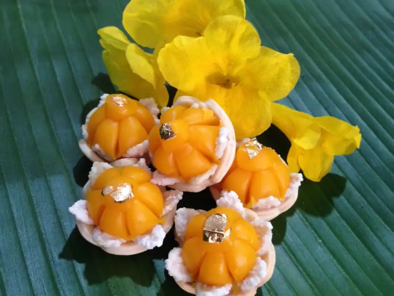 Dara thong, um doce tailandês cremoso e delicado.